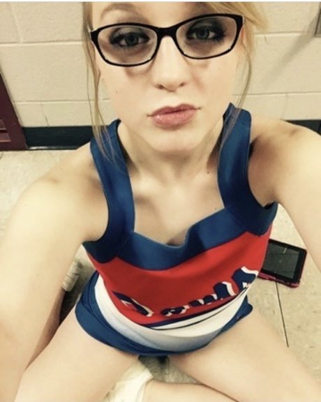 Foto desnuda filtrada de OnlyFans de Julie Saylor