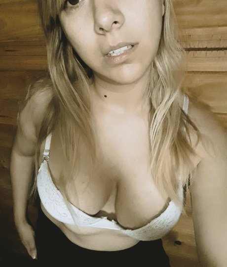 Foto desnuda filtrada de OnlyFans de Natu