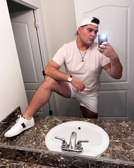 Foto desnuda filtrada de OnlyFans de Nathan Ross