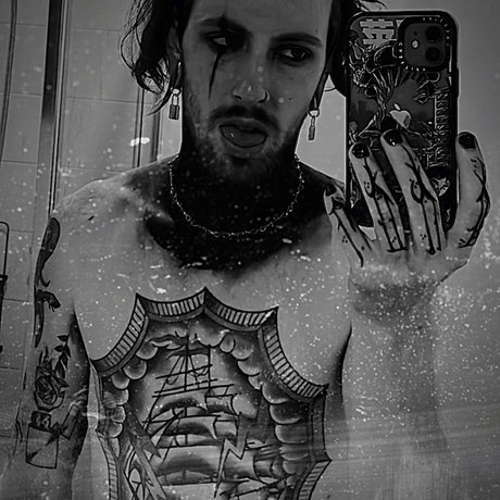 Foto desnuda filtrada de OnlyFans de Nate
