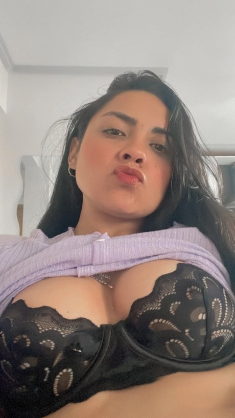 Foto desnuda filtrada de OnlyFans de Nicolle