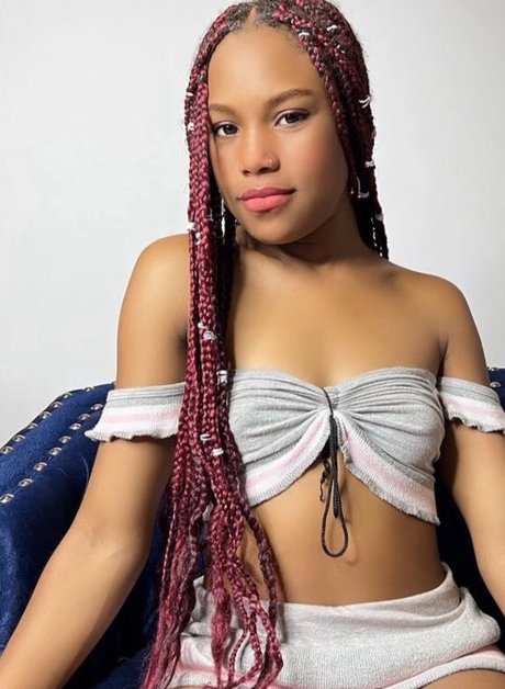 Foto desnuda filtrada de OnlyFans de Natalia Valencia