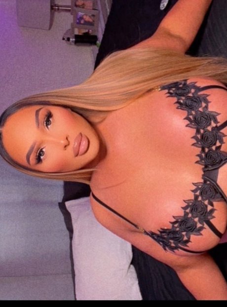 Foto desnuda filtrada de OnlyFans de Nataleegorgeous