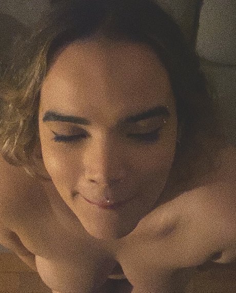 Foto desnuda filtrada de OnlyFans de Narinha Flauers