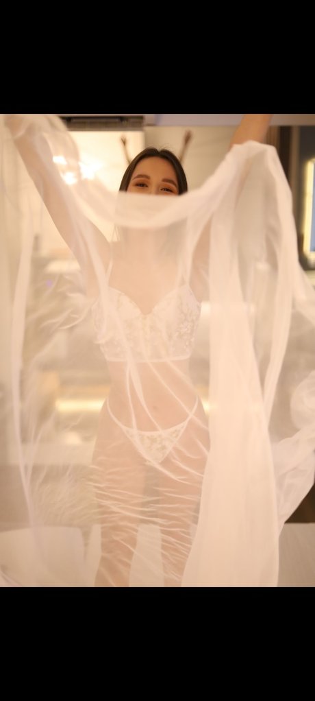 Foto desnuda filtrada de OnlyFans de Naomi