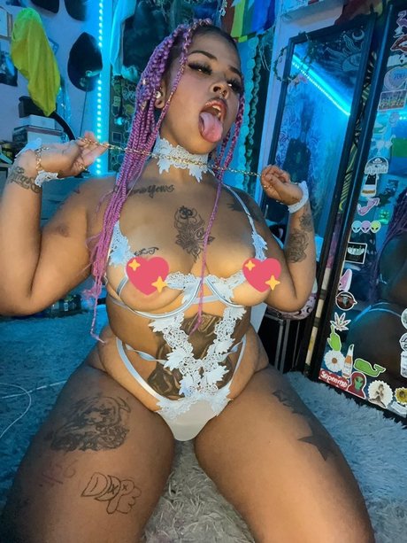 Foto desnuda filtrada de OnlyFans de Your Secret Gf