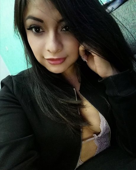 Foto desnuda filtrada de OnlyFans de Erika Daniela