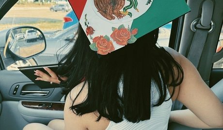 Foto desnuda filtrada de OnlyFans de Amateur Latina Lazlye