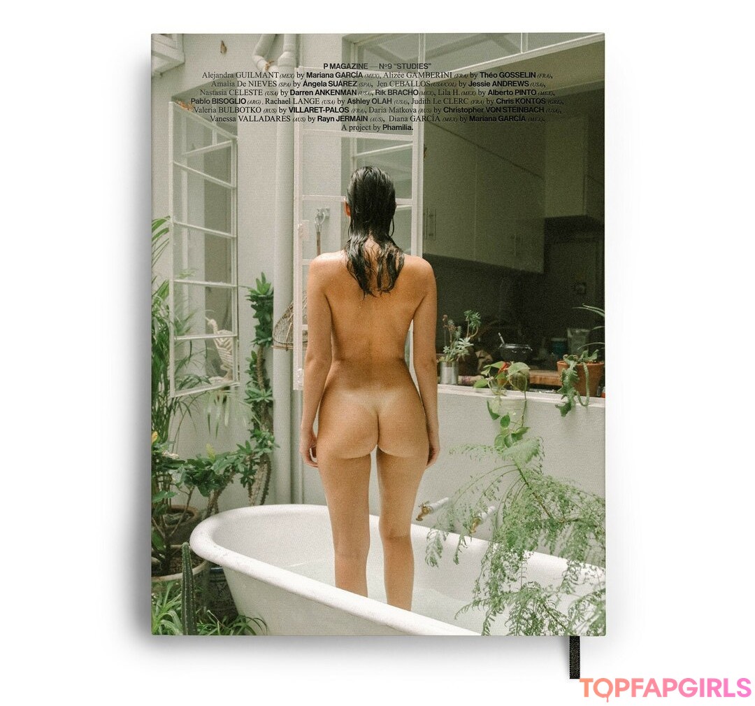 Foto desnuda filtrada de OnlyFans de Alejandra Guilmant #301 Foto desnuda filtrada de OnlyFans de Alejandra Guilmant #301