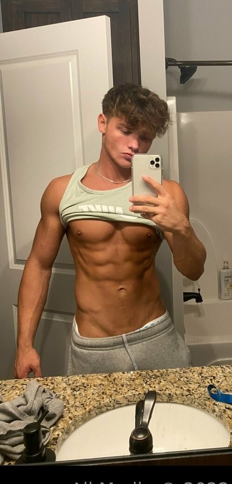 Foto desnuda filtrada de OnlyFans de Taylorsvip