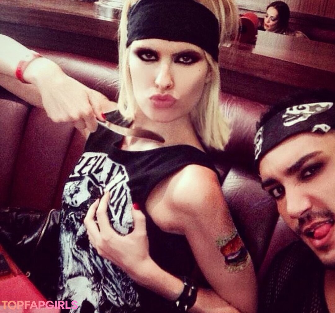 Foto desnuda filtrada de OnlyFans de Adriana Abenia #58 Foto desnuda filtrada de OnlyFans de Adriana Abenia #58