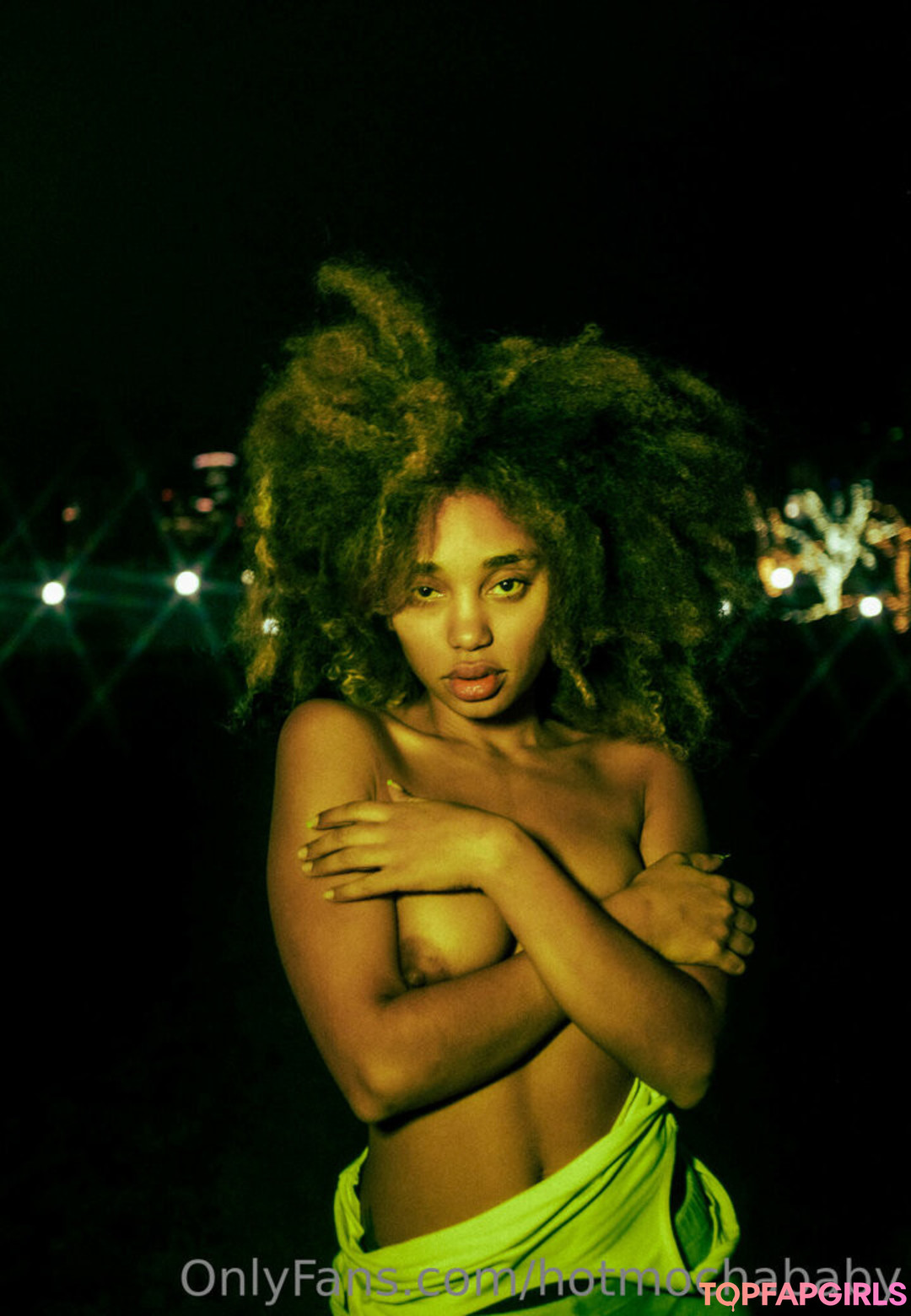 Foto desnuda filtrada de OnlyFans de Hotmochababy #158 Foto desnuda filtrada de OnlyFans de Hotmochababy #158