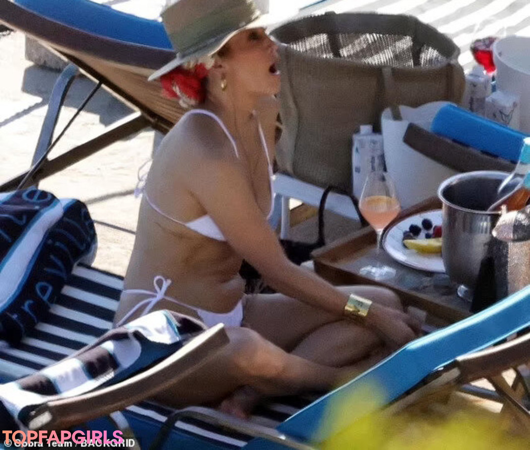 Foto desnuda filtrada de OnlyFans de Jennifer Lopez #1165 Foto desnuda filtrada de OnlyFans de Jennifer Lopez #1165