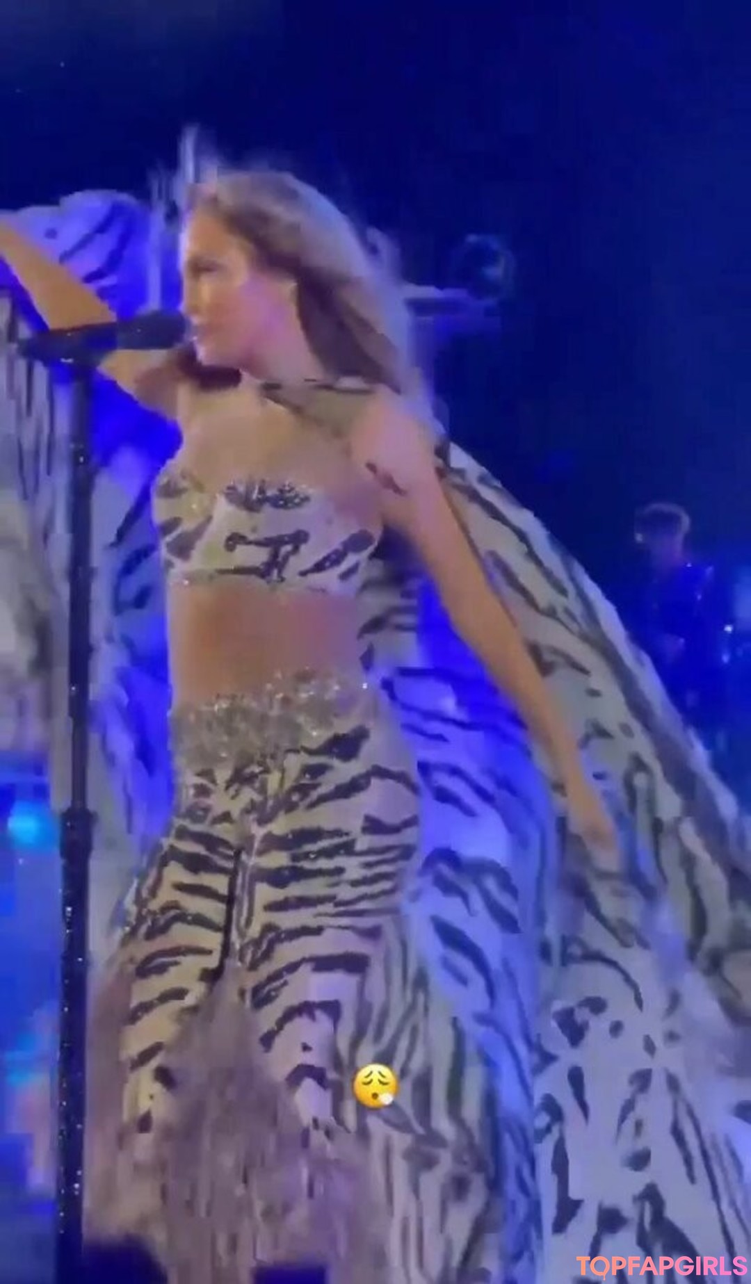 Foto desnuda filtrada de OnlyFans de Jennifer Lopez #462 Foto desnuda filtrada de OnlyFans de Jennifer Lopez #462