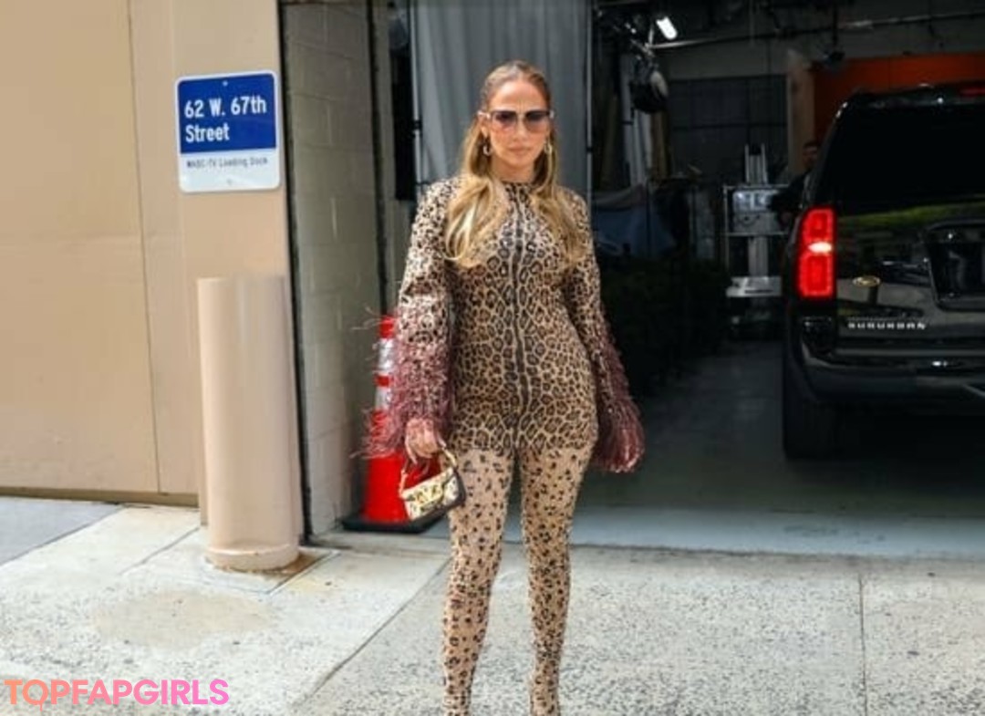 Foto desnuda filtrada de OnlyFans de Jennifer Lopez #962 Foto desnuda filtrada de OnlyFans de Jennifer Lopez #962