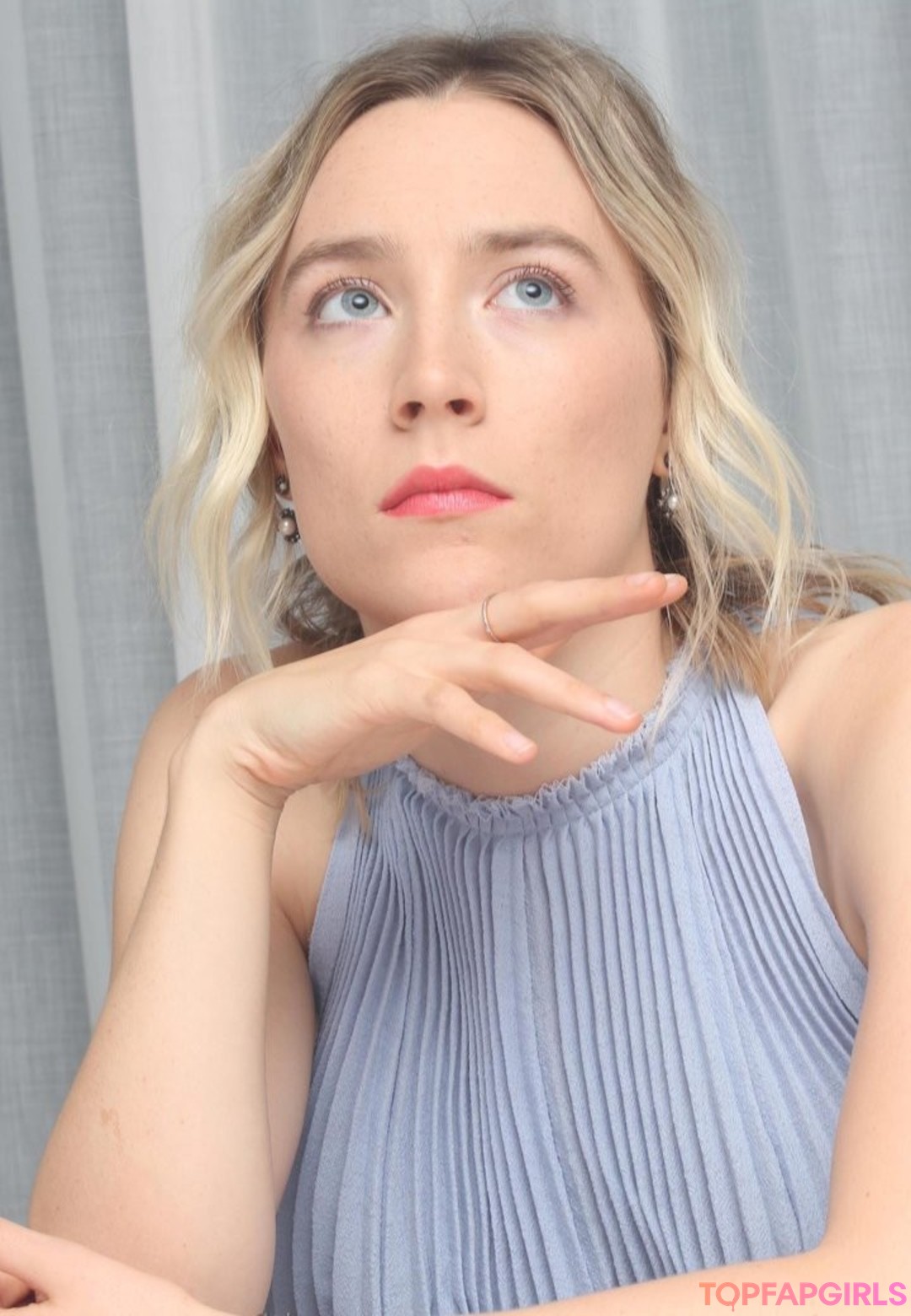 Foto desnuda filtrada de OnlyFans de Saoirse Ronan #16 Foto desnuda filtrada de OnlyFans de Saoirse Ronan #16