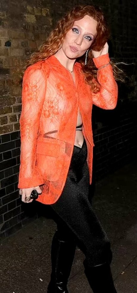 Jess Glynne