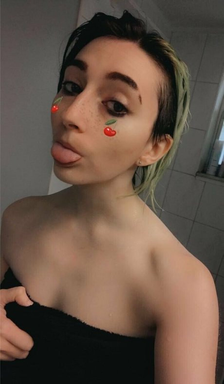 Foto desnuda filtrada de OnlyFans de Deviouslilwolf