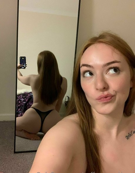 Foto desnuda filtrada de OnlyFans de Saffronmartinez
