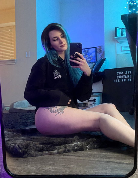 Foto desnuda filtrada de OnlyFans de Kristenraettv