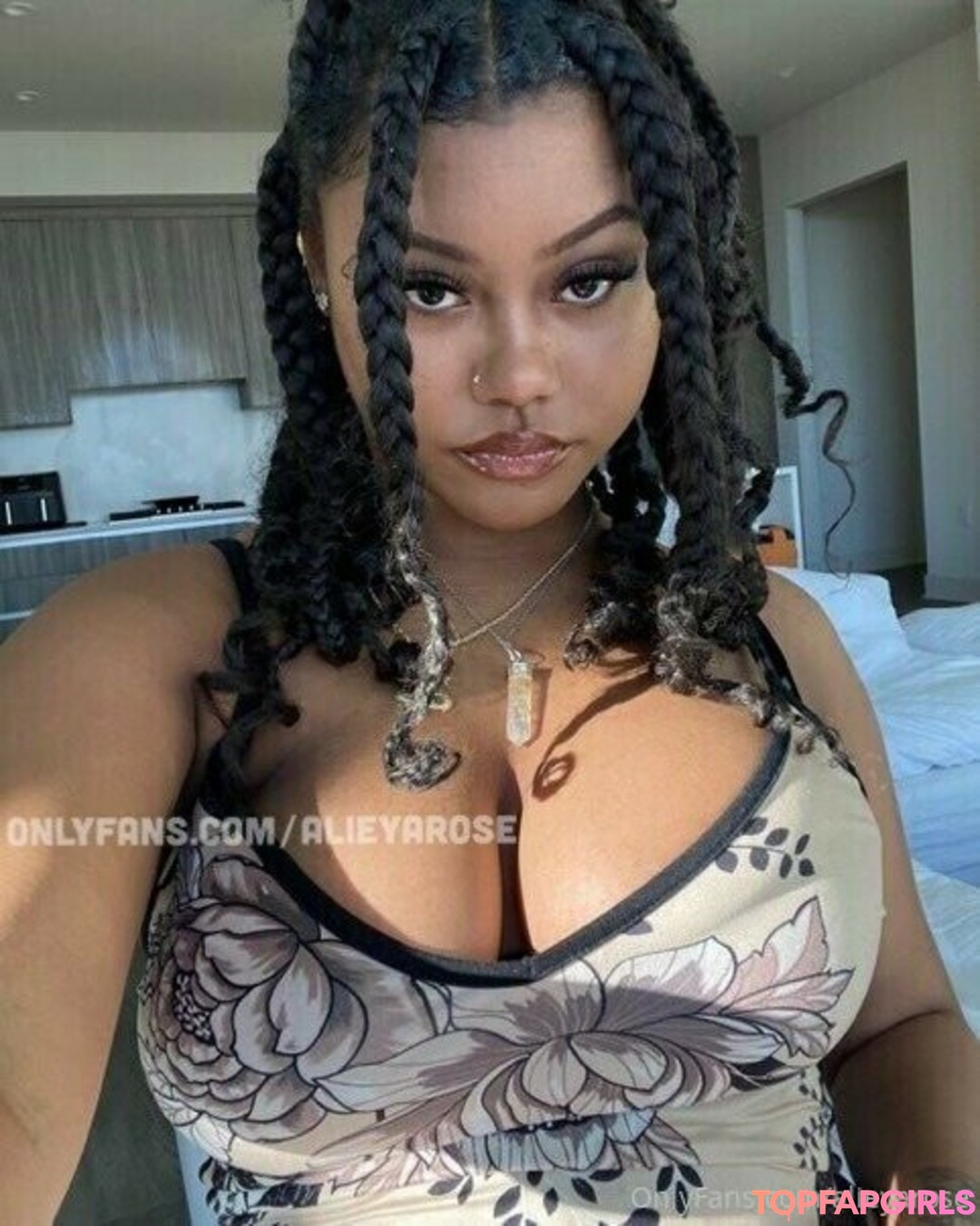 Foto desnuda filtrada de OnlyFans de Dejarennae #7 Foto desnuda filtrada de OnlyFans de Dejarennae #7