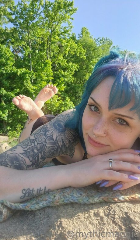 Foto desnuda filtrada de OnlyFans de Mythicmaggie