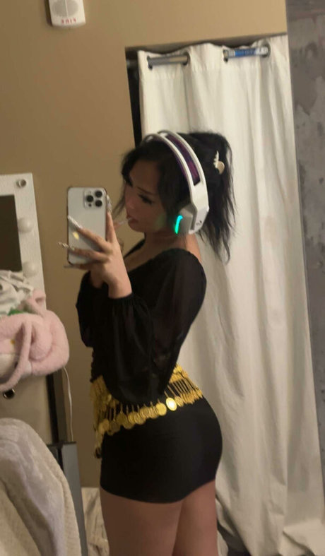 Samantha Yang Hmong