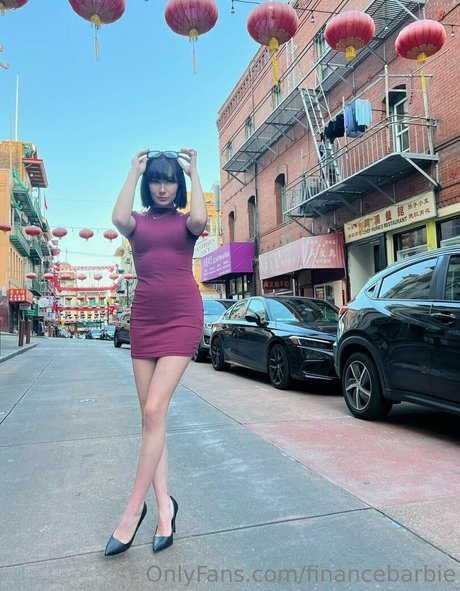 Foto desnuda filtrada de OnlyFans de Financebarbie