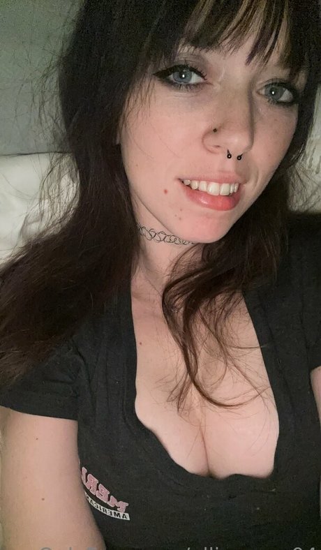 Foto desnuda filtrada de OnlyFans de Allimoona04