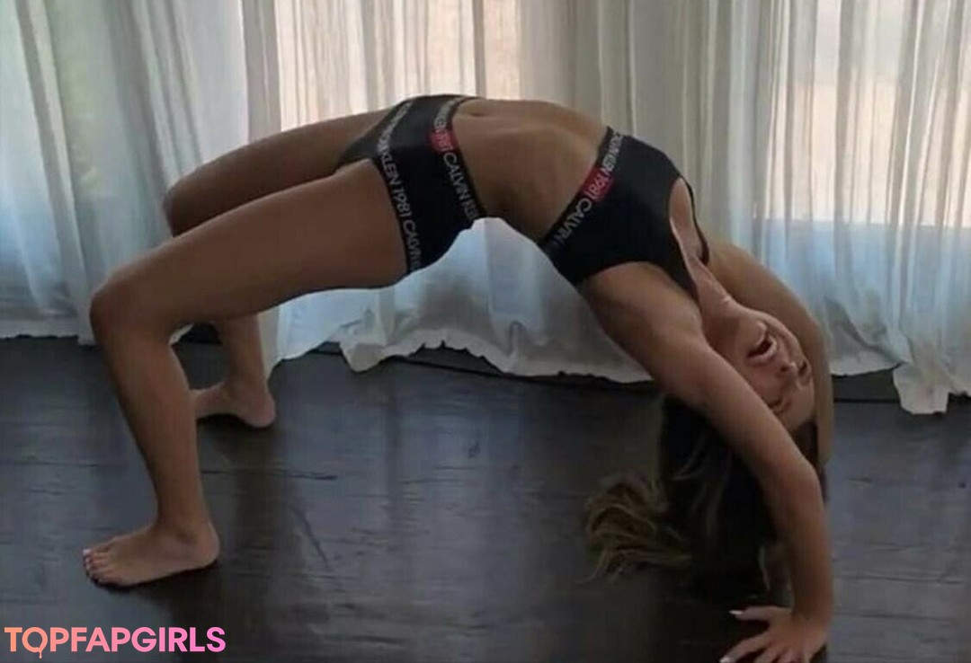 Foto desnuda filtrada de OnlyFans de Emma Chamberlain #138 Foto desnuda filtrada de OnlyFans de Emma Chamberlain #138