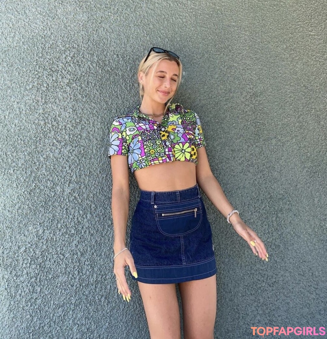 Foto desnuda filtrada de OnlyFans de Emma Chamberlain #7 Foto desnuda filtrada de OnlyFans de Emma Chamberlain #7