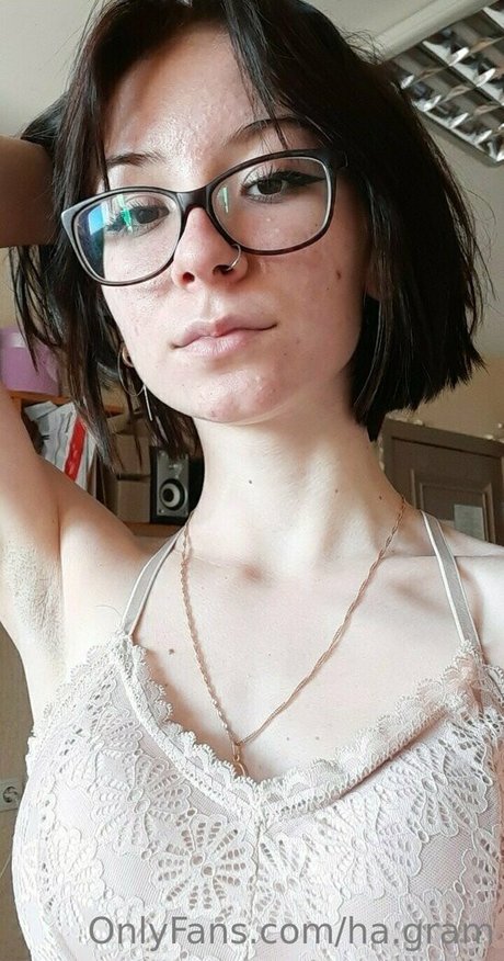 Foto desnuda filtrada de OnlyFans de Hagram