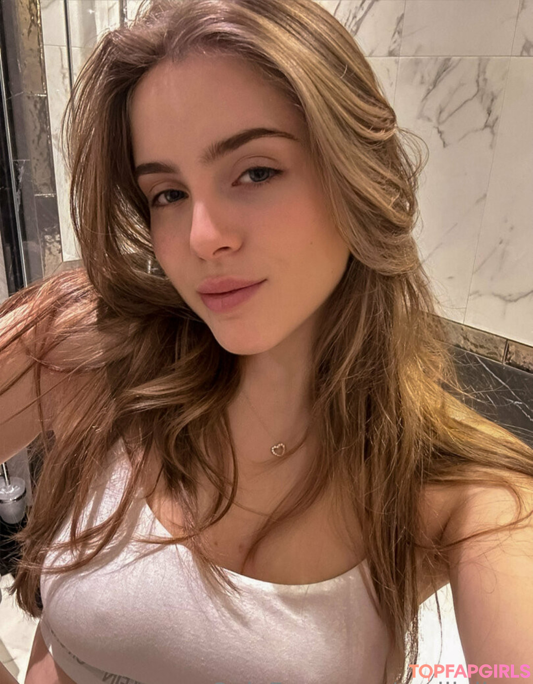 Foto desnuda filtrada de OnlyFans de Emiliallure #7 Foto desnuda filtrada de OnlyFans de Emiliallure #7