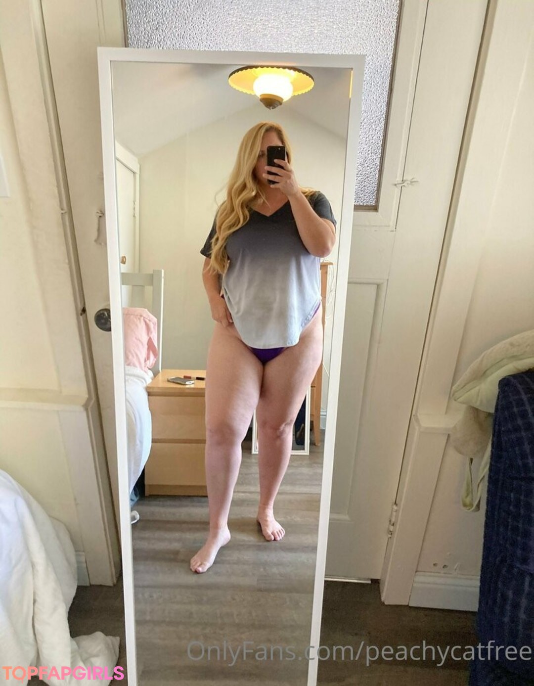 Foto desnuda filtrada de OnlyFans de Peachycatfree #15 Foto desnuda filtrada de OnlyFans de Peachycatfree #15