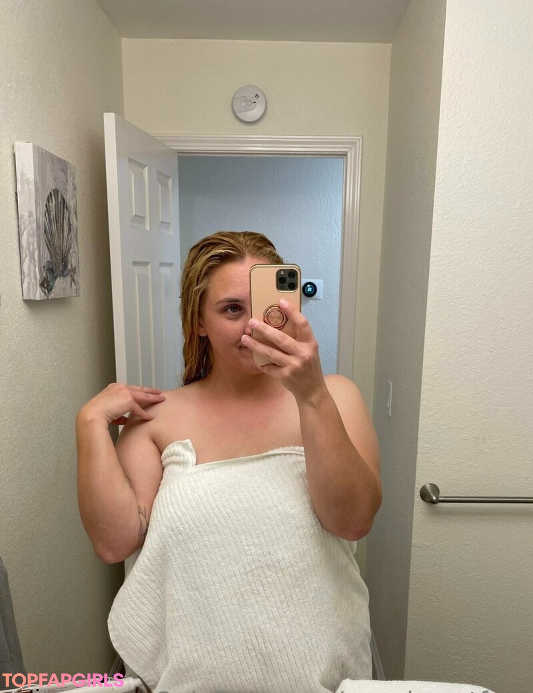 Foto desnuda filtrada de OnlyFans de Peachycatfree #33 Foto desnuda filtrada de OnlyFans de Peachycatfree #33