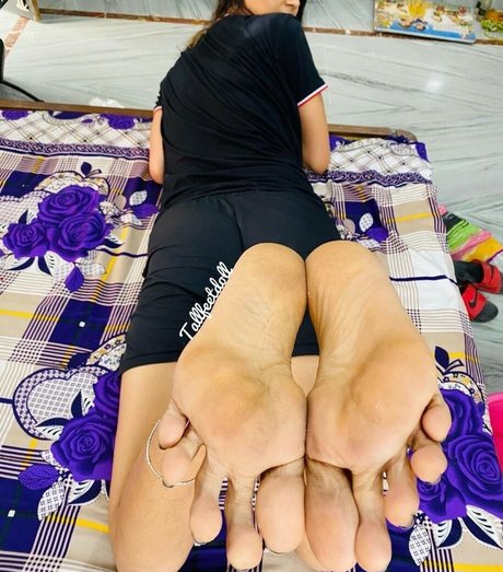 Tallfeetdoll15