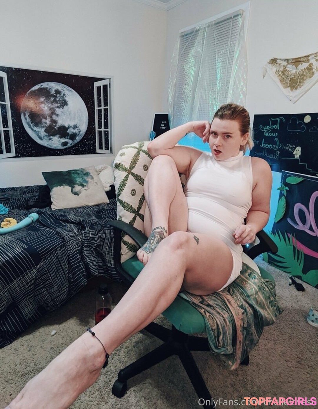 Foto desnuda filtrada de OnlyFans de Chellelovesu #122 Foto desnuda filtrada de OnlyFans de Chellelovesu #122