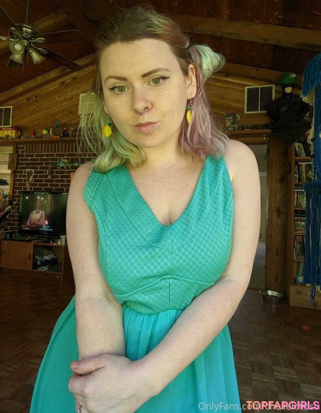 Foto desnuda filtrada de OnlyFans de Chellelovesu #201 Foto desnuda filtrada de OnlyFans de Chellelovesu #201