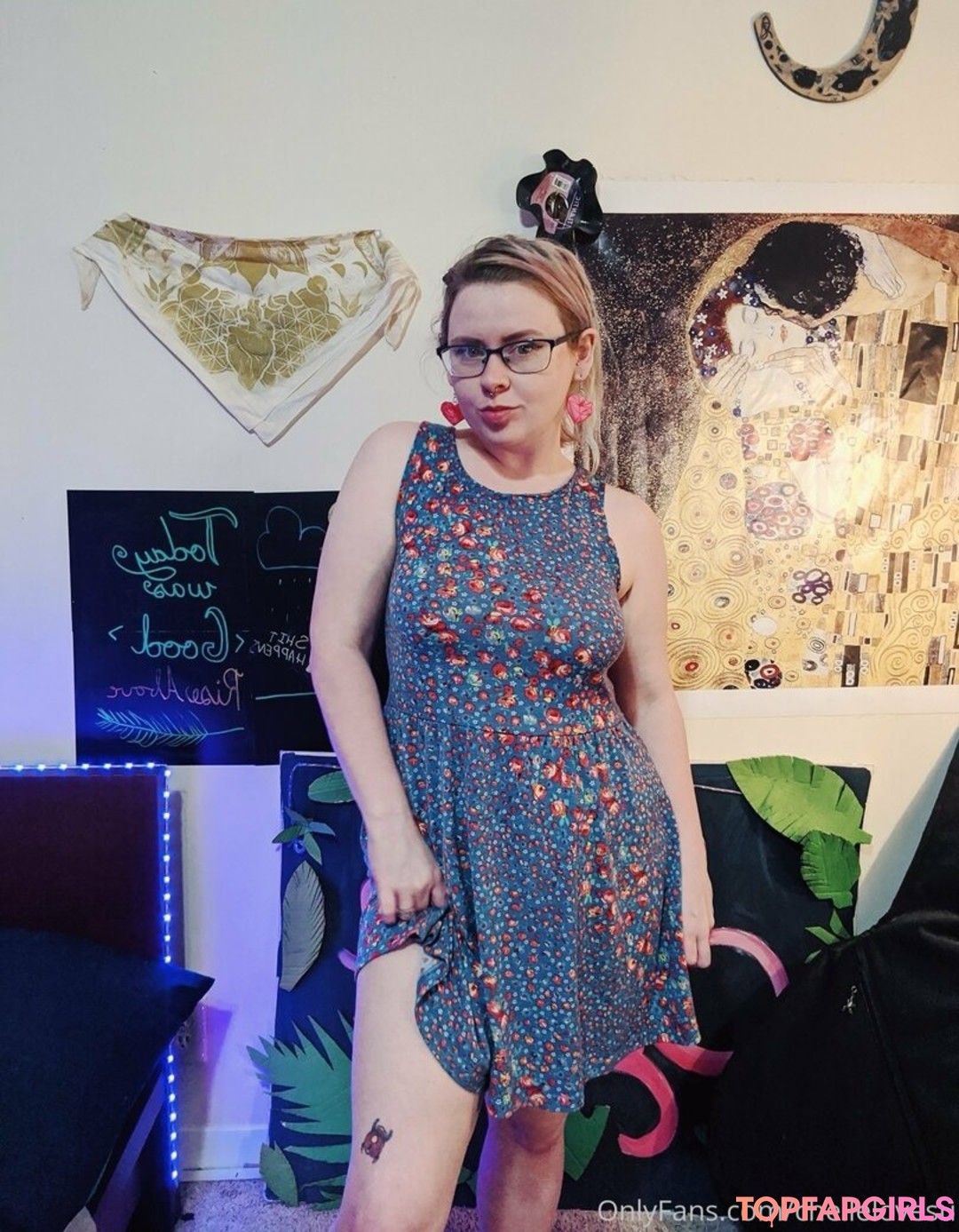 Foto desnuda filtrada de OnlyFans de Chellelovesu #25 Foto desnuda filtrada de OnlyFans de Chellelovesu #25