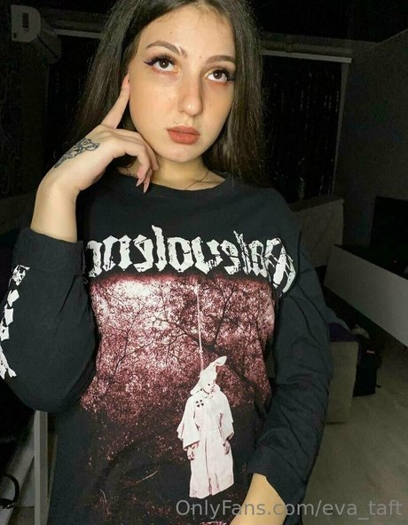 Foto desnuda filtrada de OnlyFans de Evataft