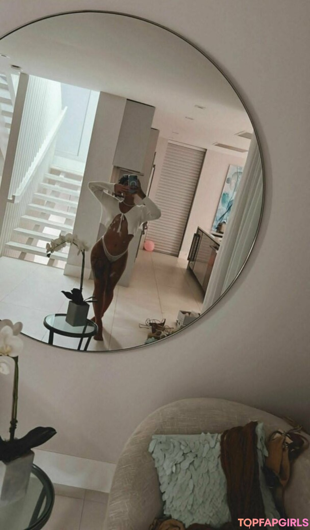 Foto desnuda filtrada de OnlyFans de Gina Valentina #200 Foto desnuda filtrada de OnlyFans de Gina Valentina #200