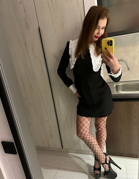 Mianaughtygirl