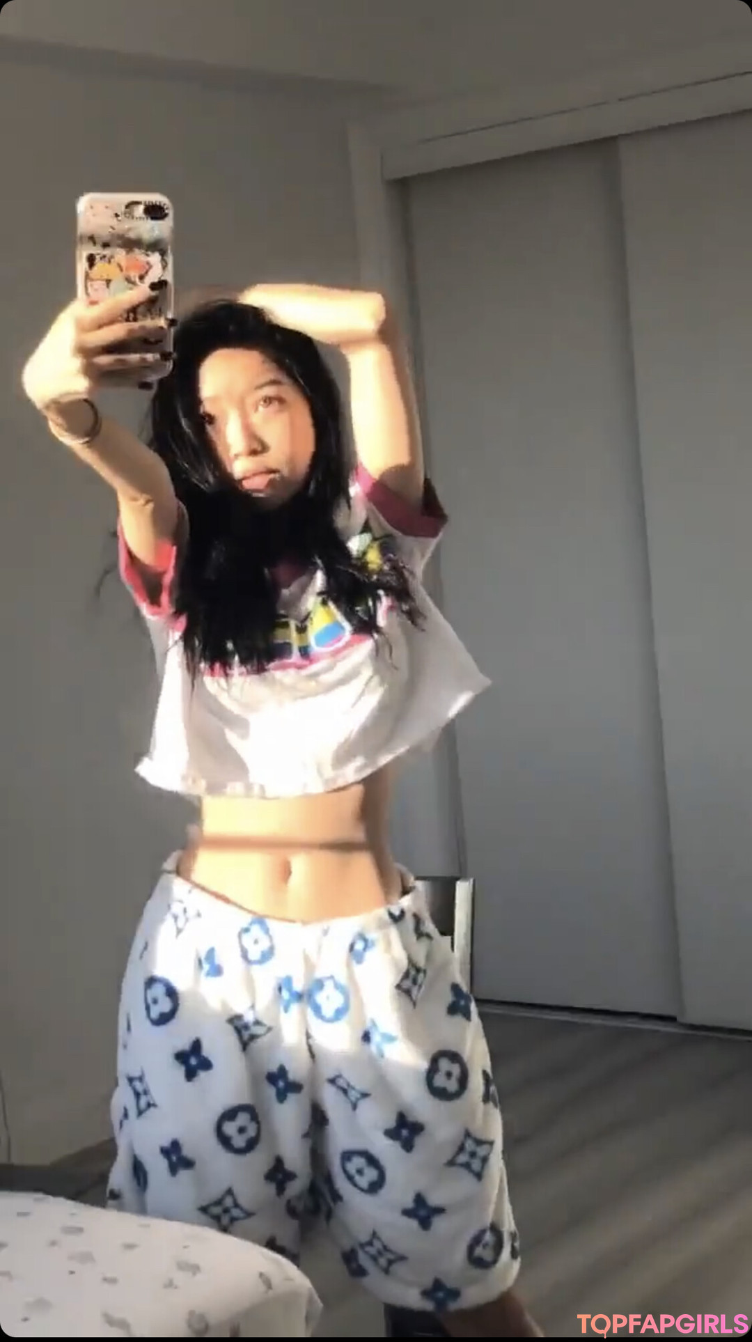 Foto desnuda filtrada de OnlyFans de Fruitypoppin #394 Foto desnuda filtrada de OnlyFans de Fruitypoppin #394