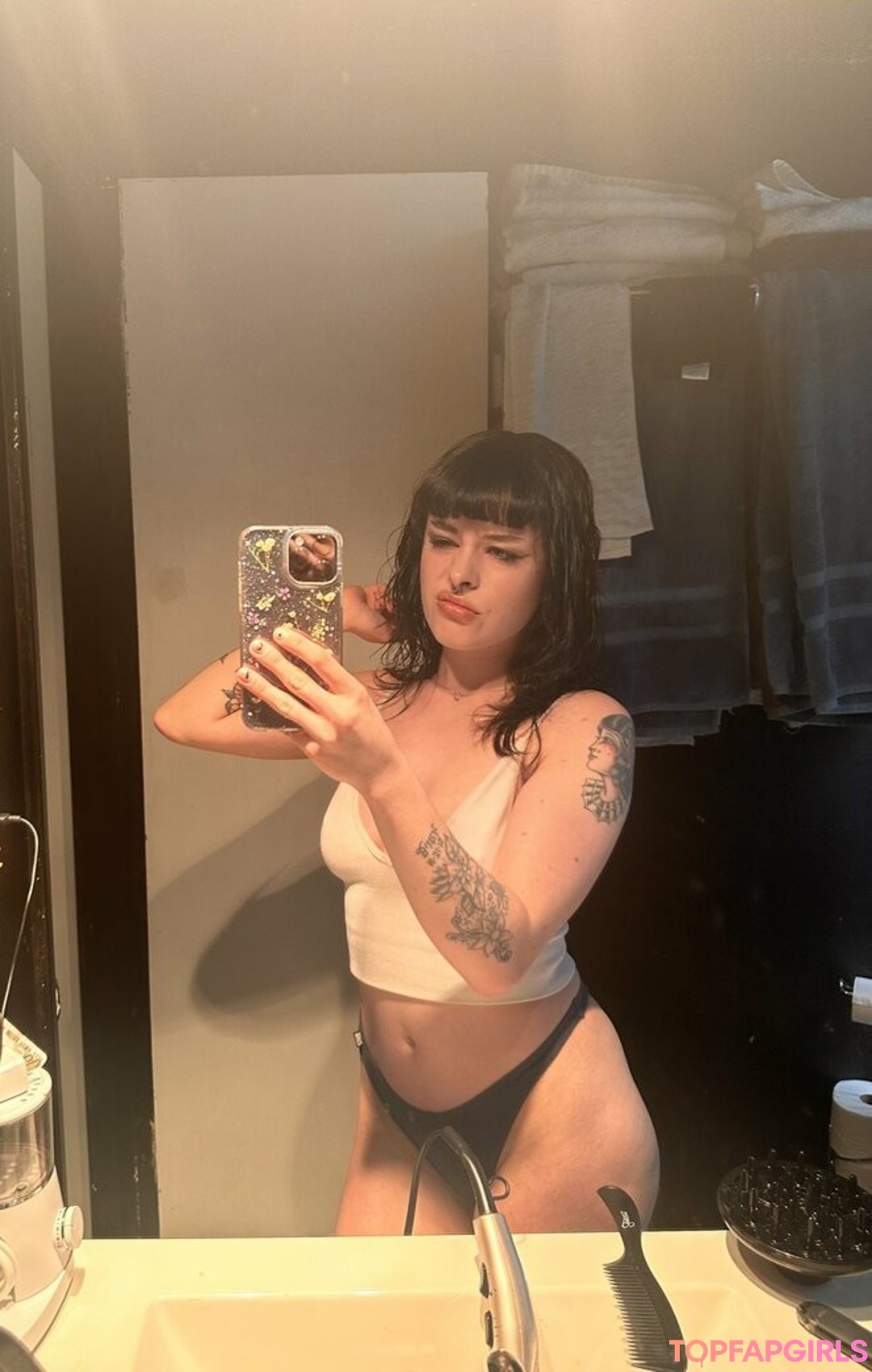 Foto desnuda filtrada de OnlyFans de Strawberrybb #69 Foto desnuda filtrada de OnlyFans de Strawberrybb #69