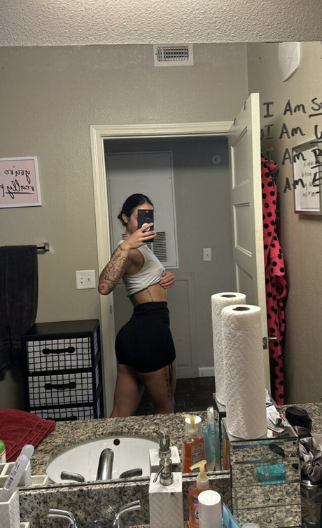 Foto desnuda filtrada de OnlyFans de Tori Ortiz