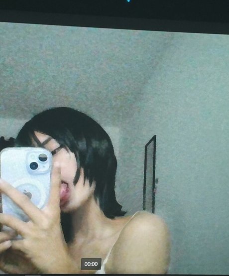 Foto desnuda filtrada de OnlyFans de Arihienna