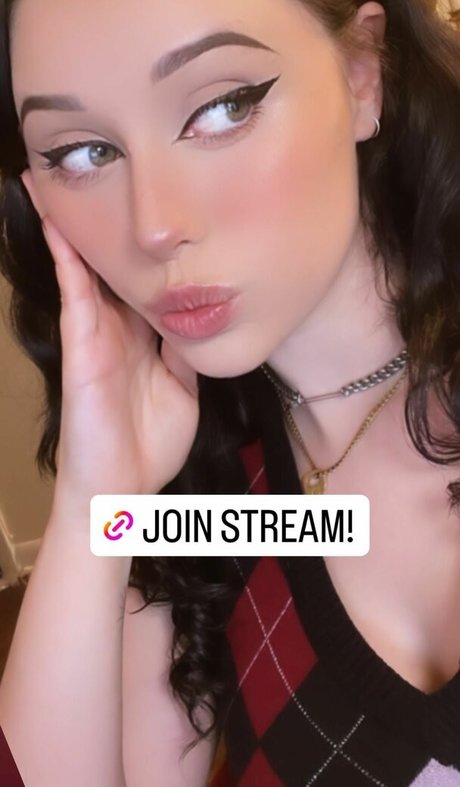 Foto desnuda filtrada de OnlyFans de Livbev