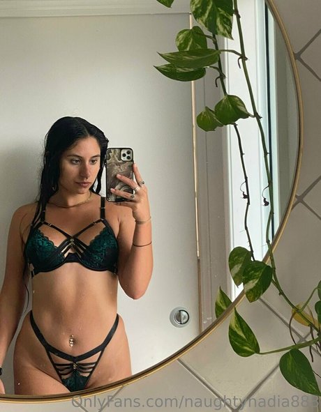 Foto desnuda filtrada de OnlyFans de Naughtynadia888