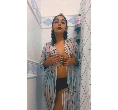 Foto desnuda filtrada de OnlyFans de Fantasyani