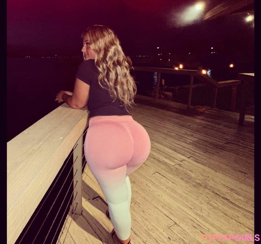 Foto desnuda filtrada de OnlyFans de Whitegirlroseee #5 Foto desnuda filtrada de OnlyFans de Whitegirlroseee #5